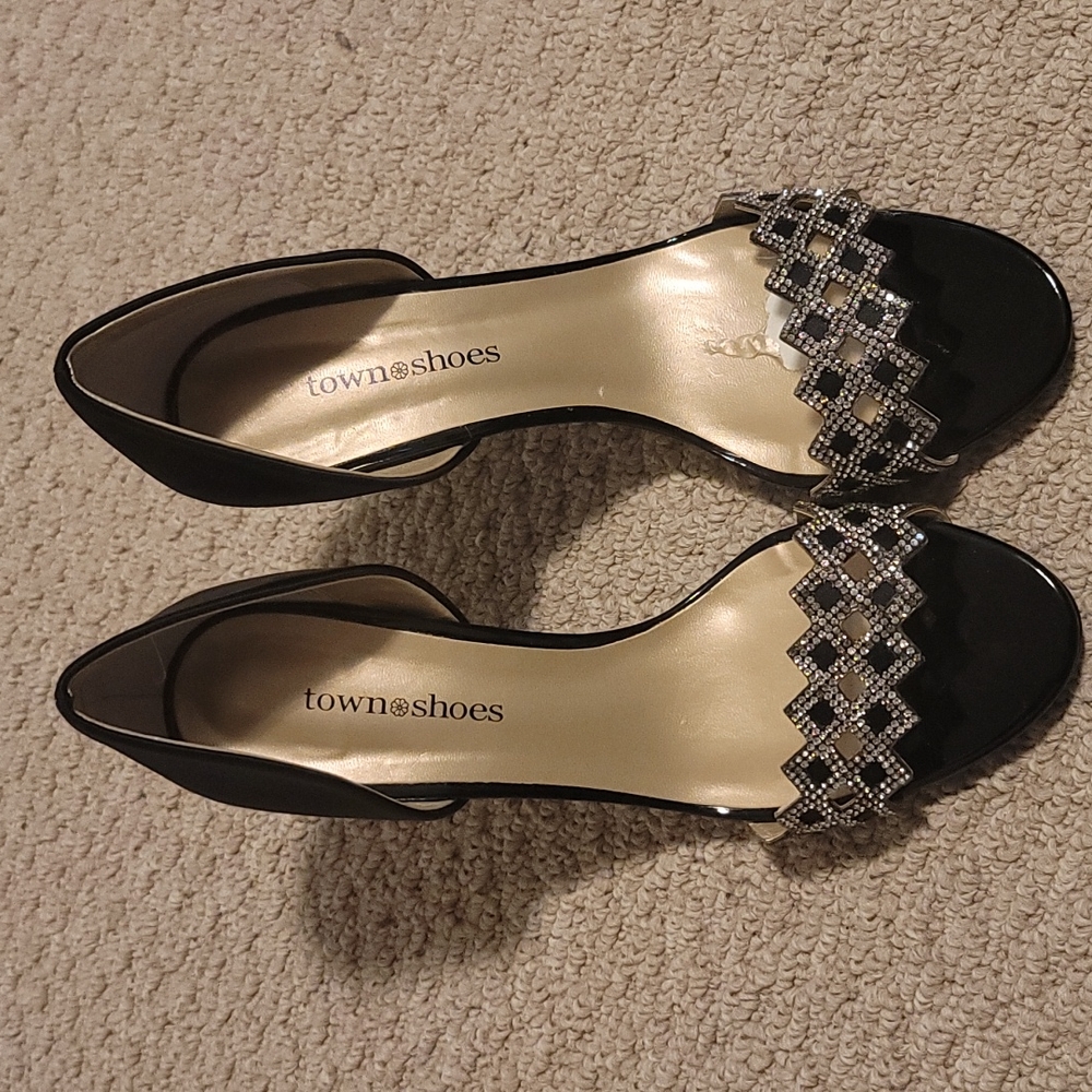 Black and silver dressy heels